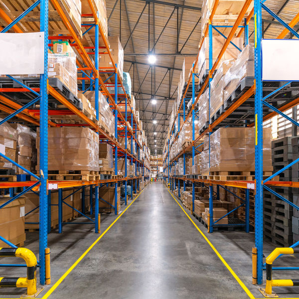 大阪でフォークリフト免許をお持ちの方は求人にぜひご応募ください